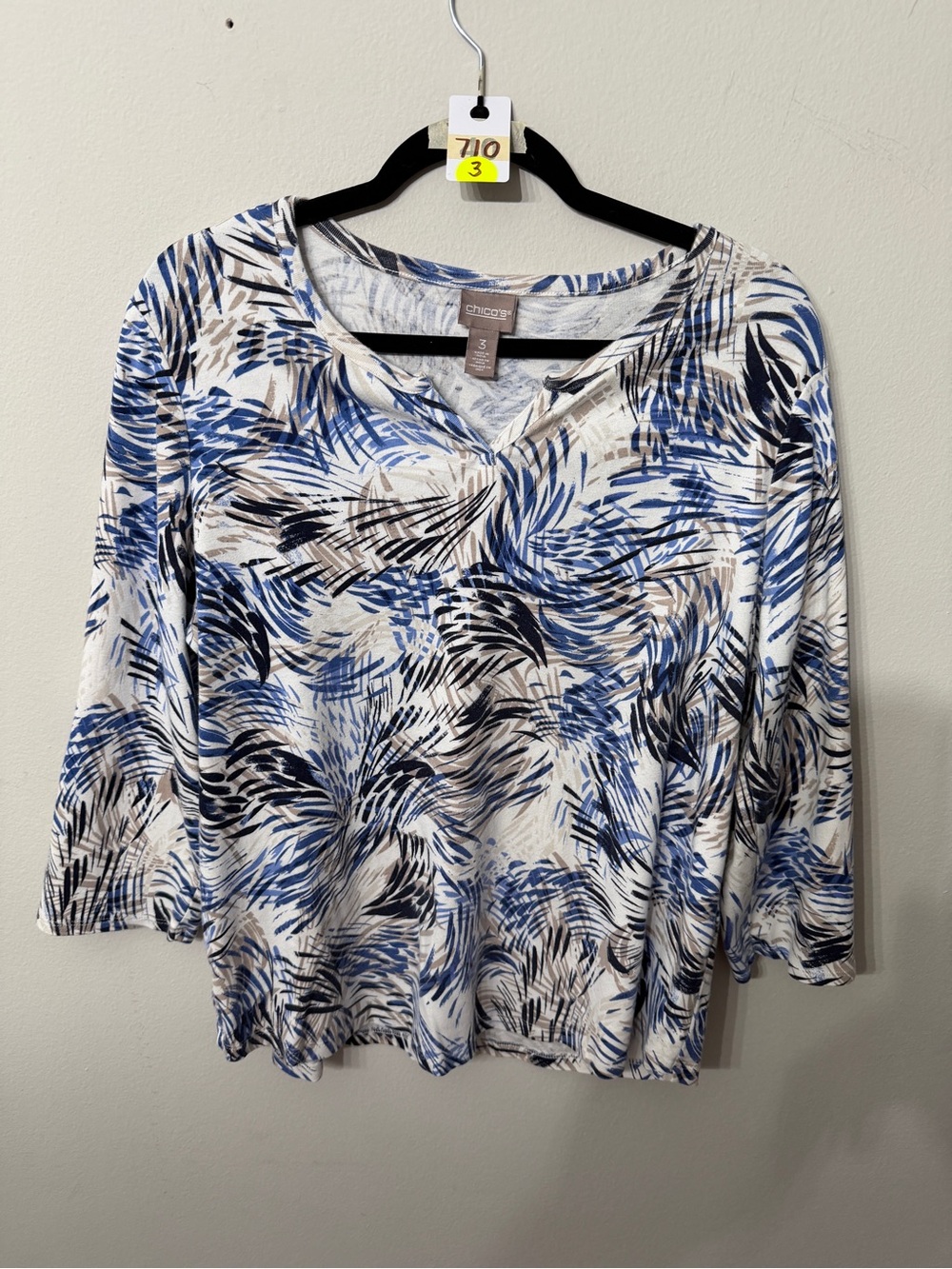 Chico's Blue White Palm-Print V-Neck Long Sleeve Top Size 3XL